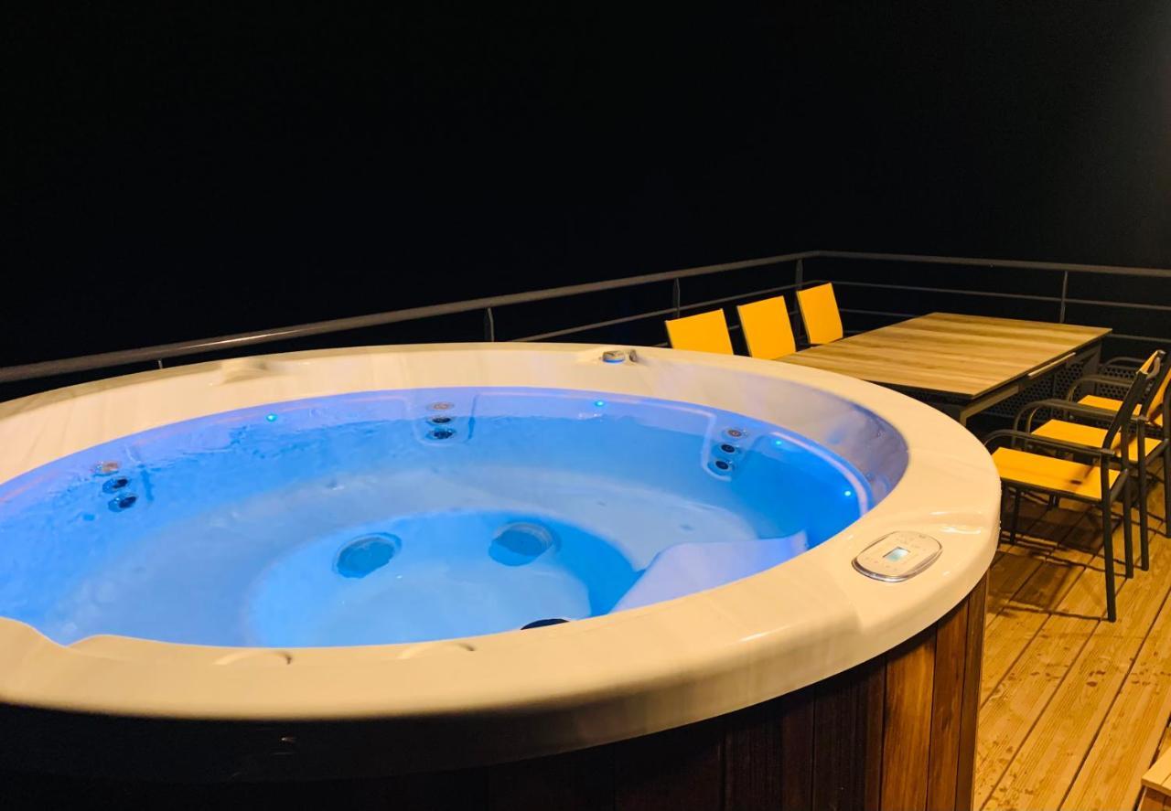 Chalet Du Champel Jacuzzi Сен-Жерве-ле-Бен Екстериор снимка
